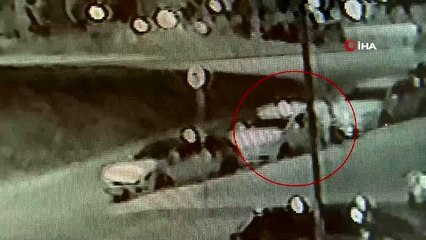 - Beylikdüzü'nde hırsızlık şebekesinin araç hırsızlığı kamerada