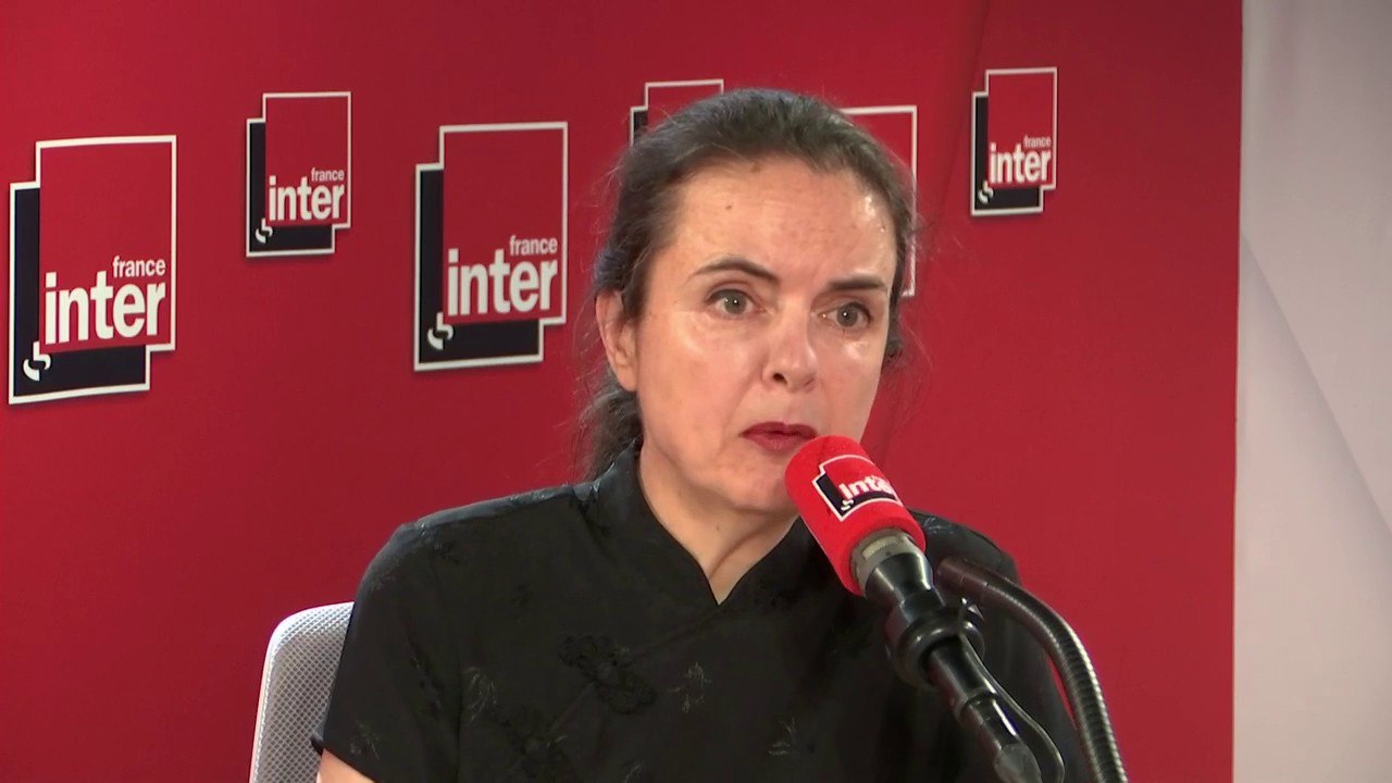Amélie Nothomb : "J'ai des amis qui ont pris Netflix, et ils ne font plus rien d'autre que d'être devant leur écran"