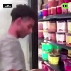 Etats-Unis: Un homme recherché par la police après avoir léché une glace dans un magasin Walmart - VIDEO