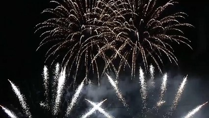 Гранд-фейерверк в небе над Калининградом