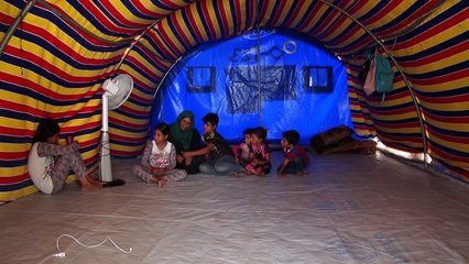 Irak: leurs maisons en ruine, des démunis de retour forcé dans des camps