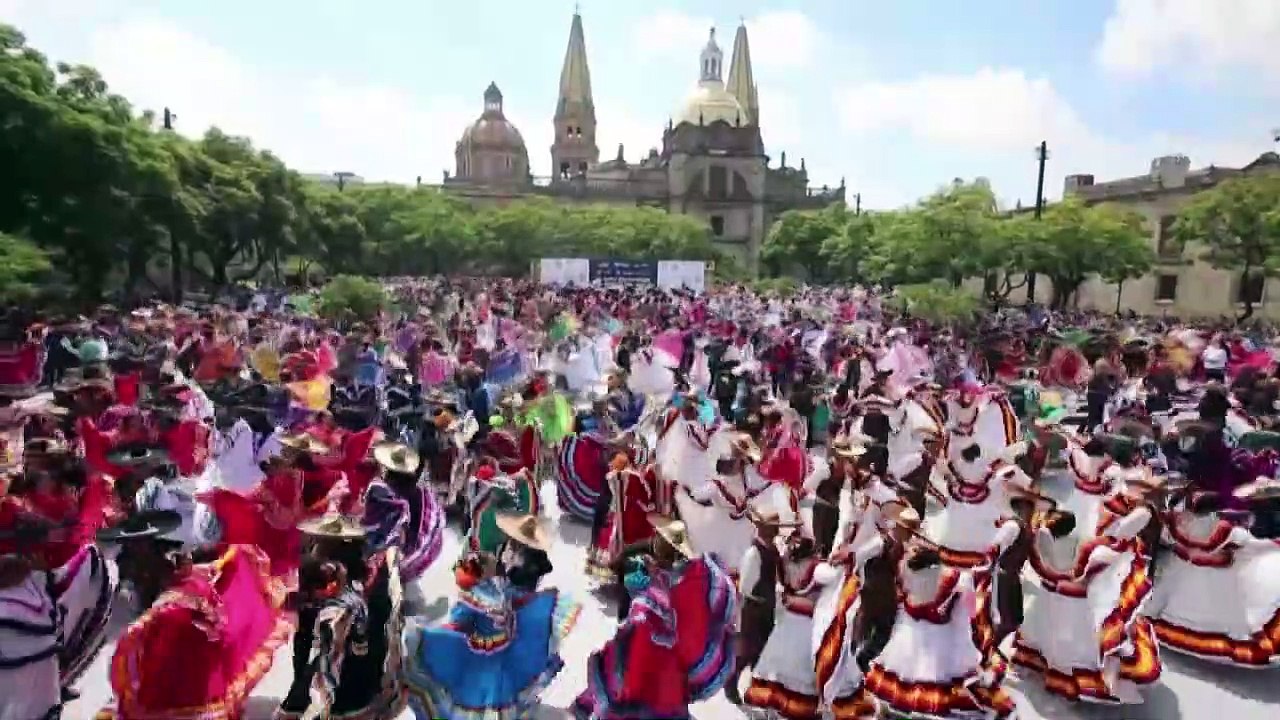 Mexique: record du monde de la plus grande danse folklorique