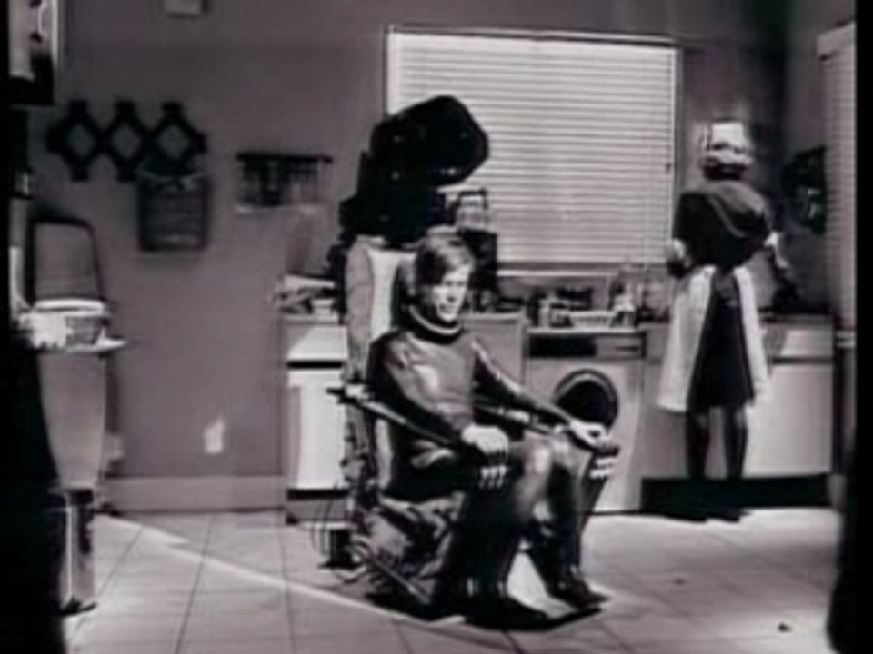 David_bowie_ashes_to_ashes