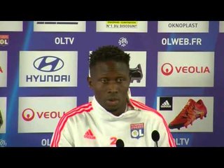 Yanga-Mbiwa : "On se regarde tous"