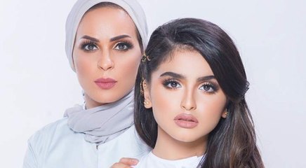 غناء والدة حلا الترك يشعل الأجواء.. وهذا رد على انتقادات خلعها للحجاب