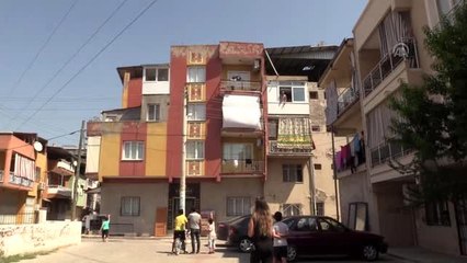 Balkonda otururken başından vurulan kadın ağır yaralandı