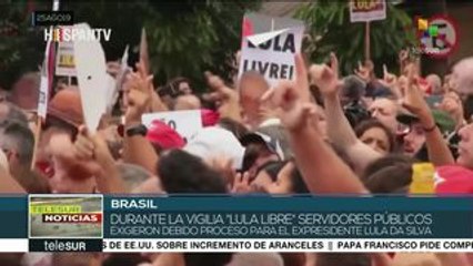 Funcionarios públicos brasileños piden la libertad de Lula