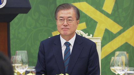 문 대통령 "평화는 이해와 신뢰, 우리에게도 교훈" / YTN