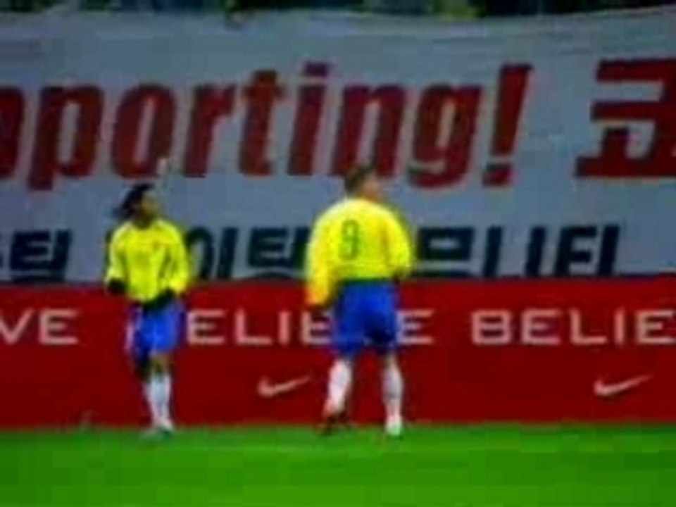 Nike-ronaldinho,ronaldo,tevez,salas,denilson