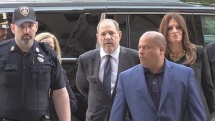 Weinstein se declara "no culpable" de nuevos cargos y juez aplaza el juicio