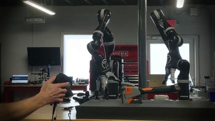 Dual Robot Arm Control with Mimic Teaser