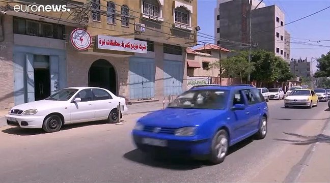بعد هجوم صاروخي من غزة.. إسرائيل تقلص إمدادات القطاع بالوقود إلى النصف