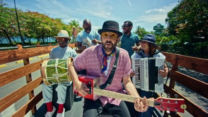 Juan Luis Guerra 4.40 - Lámpara Pa' Mis Pies