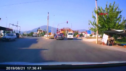 Satırlı trafik magandası dehşeti