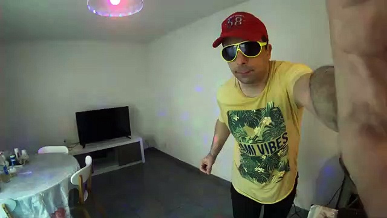 J Balvin, Bad Bunny YO LE LLEGO cover Tom Manin