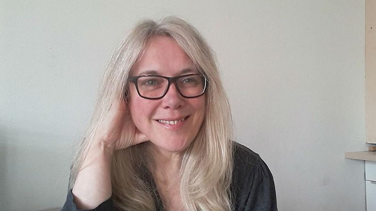 'I'll have to choose between my  parents or my husband'