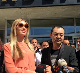 Chloe Loughnan, Serdar Ortaç'ı her yerden sildi