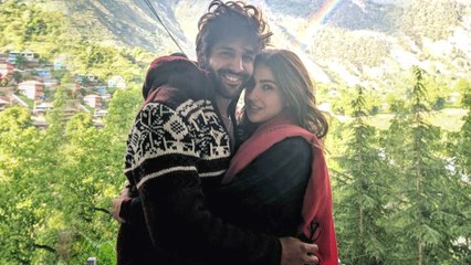 Bollywood Young Hero & Heroine In A Serious Affair || Filmibeat Telugu