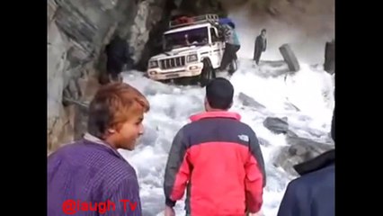 Most dangerous Death Roads