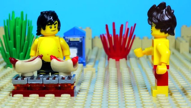 LEGO PIZZA EATING FAIL | LEGO CITY PIZZA VAN STOP MOTION