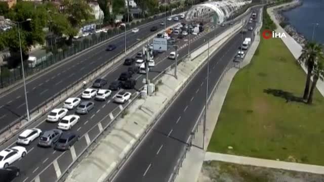 Avrasya Tüneli içerisinde bir araç yan yattı...Tünel tek taraflı trafiğe kapatıldı