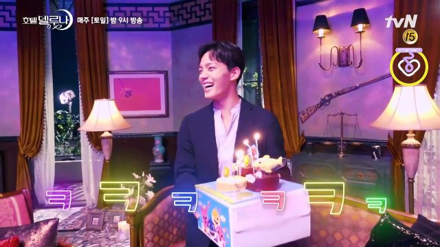 Hotel Del Luna Kamera Arkası 9.Bölüm - Küsmüş Chan Sung + Pirinç Kekli Man Wol + Bebek Köpek Balığı Chan Sung + Gözyaşlarıyla Öpücük