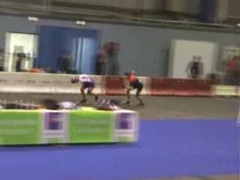 ROLLER INDOOR AGEN 2008- juniors Bouguenais séries vitesse