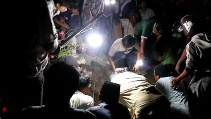 Ibu yang Viral karena Kepalanya Diinjak Sang Putra Meninggal Dunia