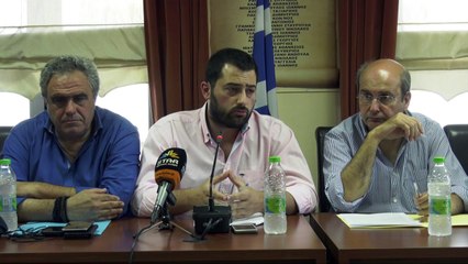 Ο Κώστας Χατζηδάκης στα καμένα του δήμου Διρφύων Μεσσαπίων