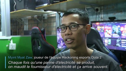 Avec les coupures de courant, les champions esports birmans se rabattent sur les smartphones