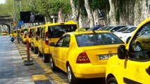 İstanbul Taksiciler Esnaf Odası, İstanbul'da taksi ücretlerine yüzde 25 zam yapıldığını açıkladı
