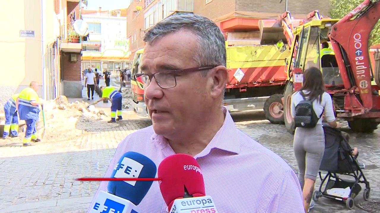 Ayuso recorre Arganda para conocer daños causados por tormenta