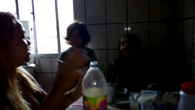 THÁBATTA, FERNANDA, RAPHAELL E OSMILTON CANTANDO PARABÉNS A DONA LÍDIA 27-08-2019