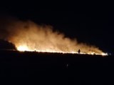 Incendio en la marisma de Entremuros, en el Espacio Natural Doñana