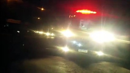Com o braço quebrado, mulher procura atendimento no quartel dos Bombeiros