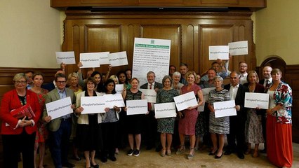 «Όχι» σύσσωμης της αντιπολίτευσης σε Brexit χωρίς συμφωνία