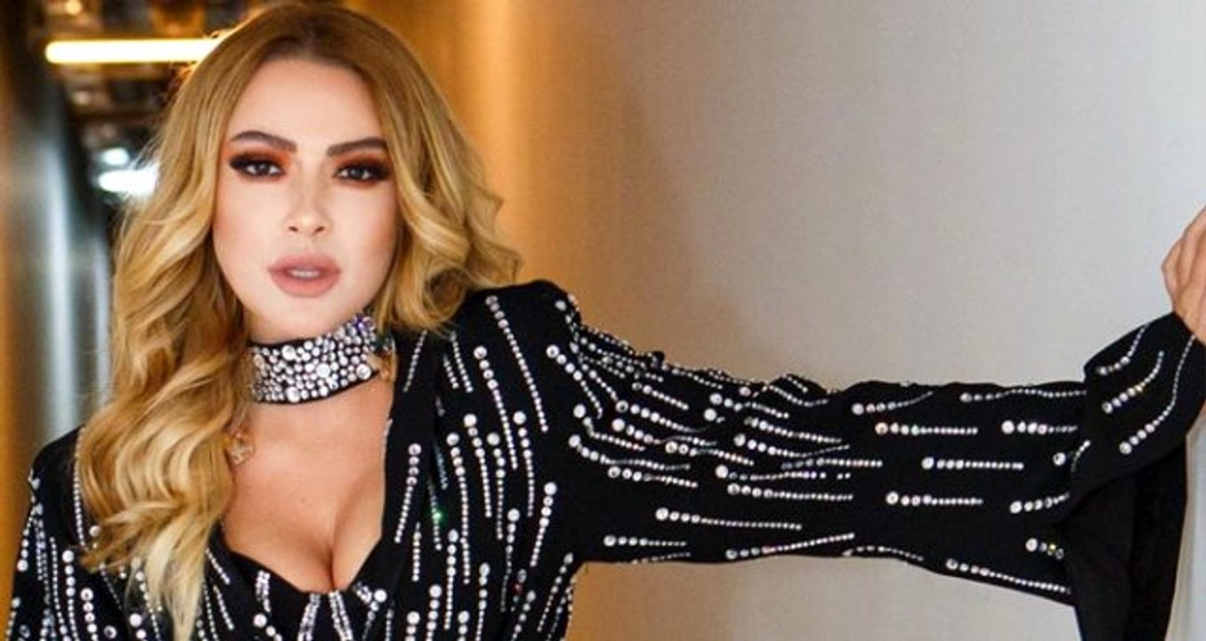 Şarkıcı Hadise, "Benim hayatım benim vücudum" diyerek videosunu paylaştı
