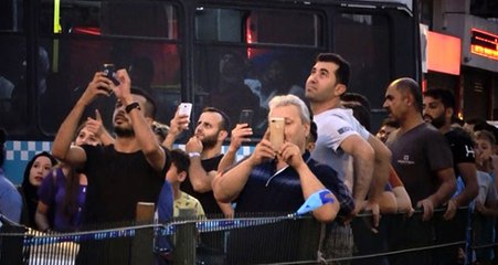 İntihar etmek isteyen genci, sosyal medyada canlı yayınlamak için birbirleriyle yarıştılar!
