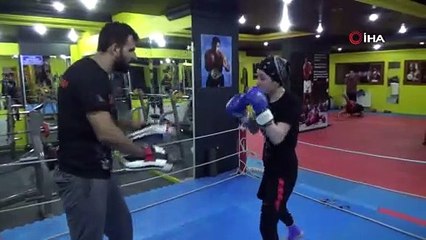 572 sporcu içinde wushu fung fu şampiyonu olan Lara Pınar Avcı: "Benim için ailem tayinini iptal ettirdi."