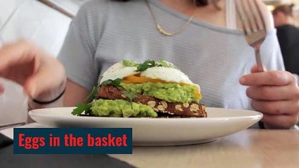 Gastronomía de Estados Unidos:  Eggs in the basket y Funeral Potatoes