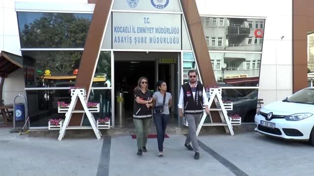 Kadınlara silah zoru ile fuhuş yaptıran 2 sevgili yakalandı