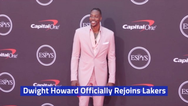 Dwight Howard Officially Rejoins Lakers