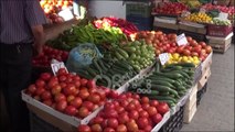 RtV Ora - Frika për sigurinë ushqimore, bie konsumi i produkteve vendase në tregjet e Elbasanit