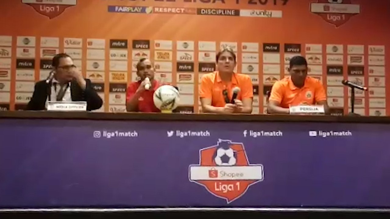 Persija Kembali Gagal Menang, Riko Simanjuntak Bela Julio Banuelos