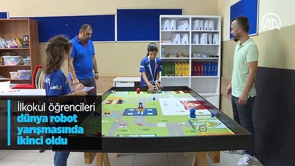 İlkokul öğrencileri dünya robot yarışmasında ikinci oldu