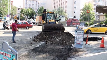 Emniyet Müdürlüğü binasının önünde kamyonun patlayan lastiği paniğe neden oldu