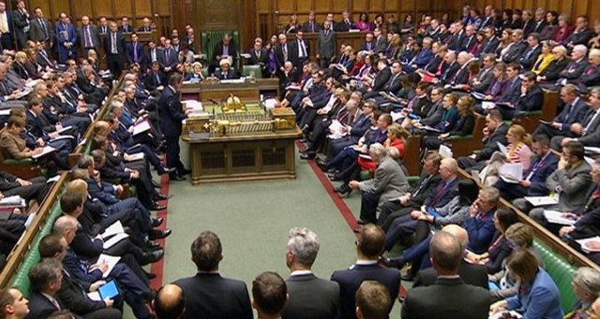 Son dakika: Hükümet istedi, Kraliçe onayladı: İngiltere'de Parlamento askıya alınacak, muhalefet Britanya usulü darbe diyor