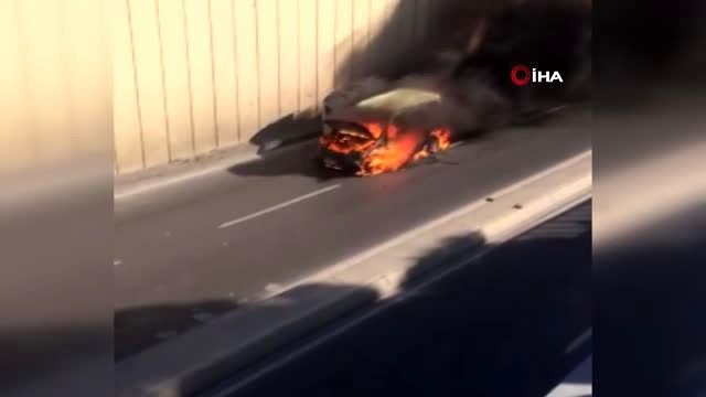 Eyüpsultan'da bir araç alev topuna döndü