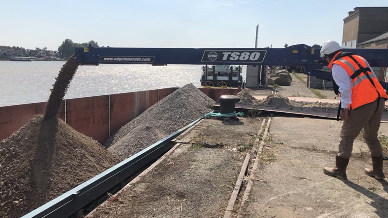 Nantes teste pour la première fois l’évacuation des déchets par la Loire