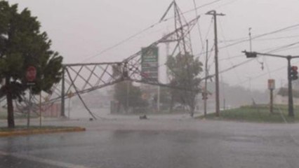 Colapsa torre de alta tensión en Escobedo por fuertes lluvias